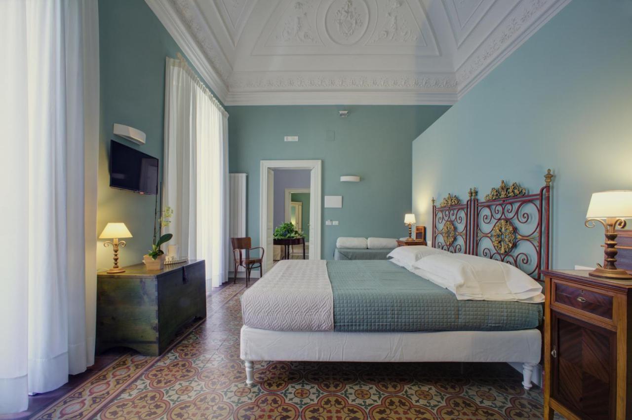 Palazzo Pastura B&B And Apartments Catania Bagian luar foto