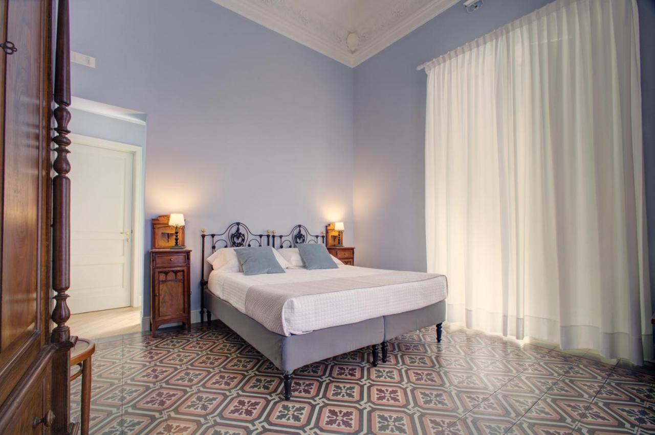 Palazzo Pastura B&B And Apartments Catania Bagian luar foto